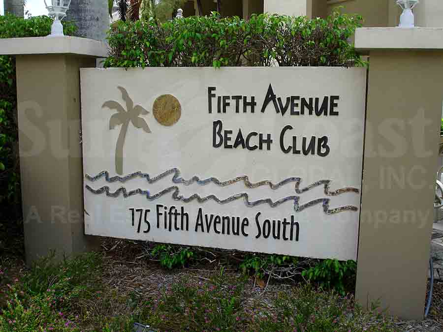 Fifth Avenue Beach Club Signage